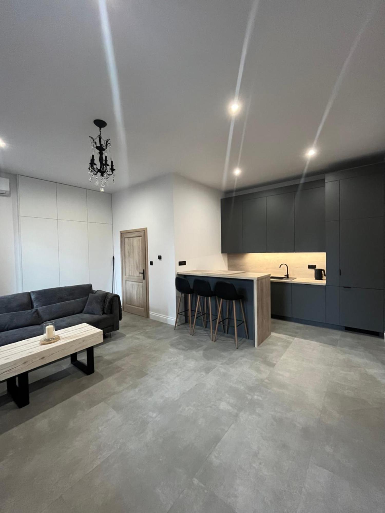 Neighbourhood Apartment Люблин Экстерьер фото