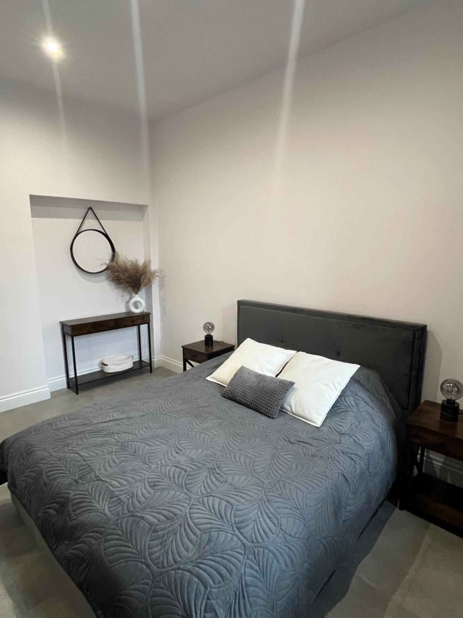 Neighbourhood Apartment Люблин Экстерьер фото